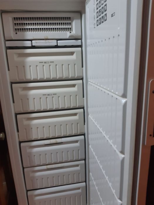 Морозильник STINOL