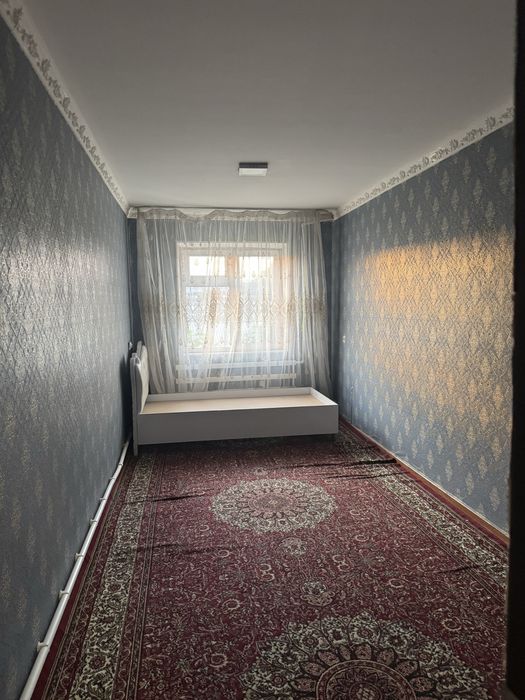 Квартира ватнийда 3 хоналик 4 хона килса булади