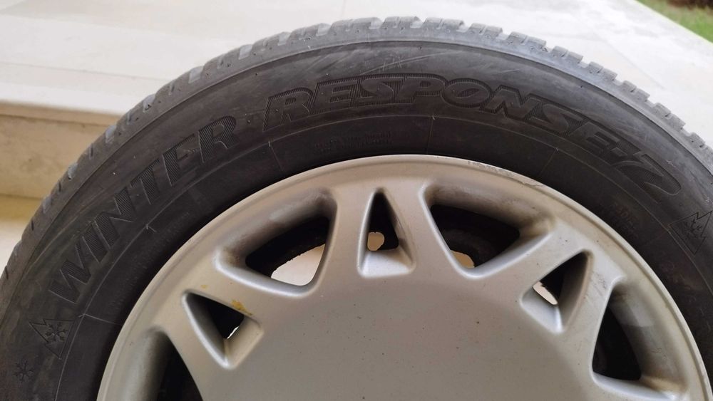 зимни гуми Dunlop winter response 185/65/14 4 броя