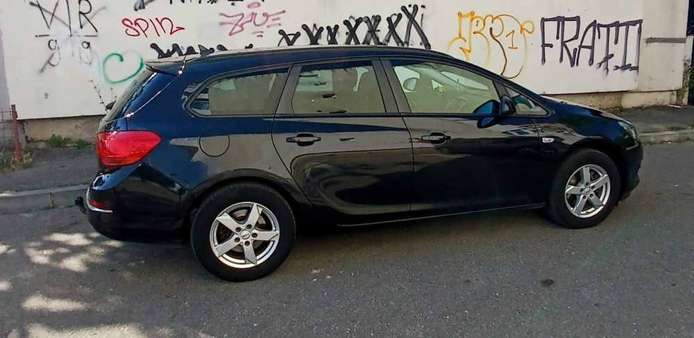 Opel Astra J Sports Tourer 2016,euro 6,start stop, 1.6 diesel, 110 cp.