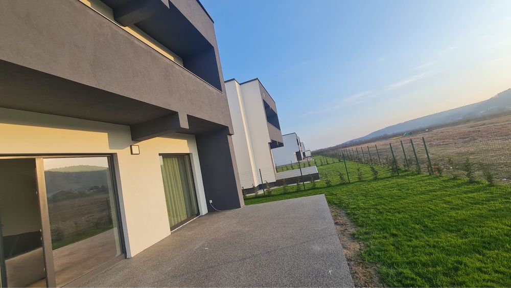 Casa de vanzare sau de inchiriat