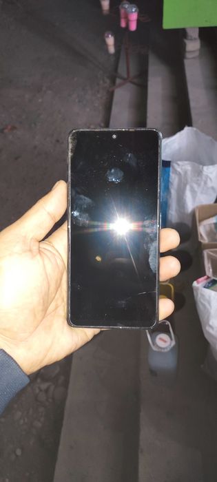 Redmi  Note 10 pro sotiladi xolati idyal aybi yõq