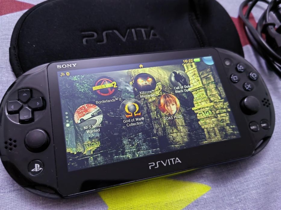 Ps vita slim с много игри