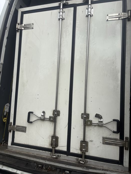 Хладилна камера за вграждане Carrier