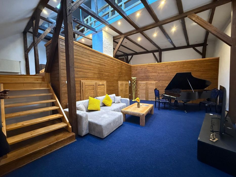 Apartament 2 si 3 camere / vila / cabana regim hotel hotelier revelion