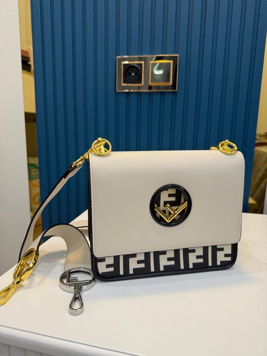 Сумки от бренда Fendi, Hermes, Pinko