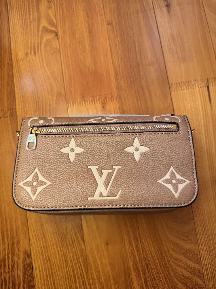 Дамска чанта Louis Vuitton