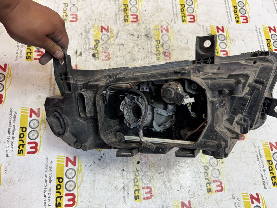 Far dreapta xenon Audi A6 4F C6 2004-2008