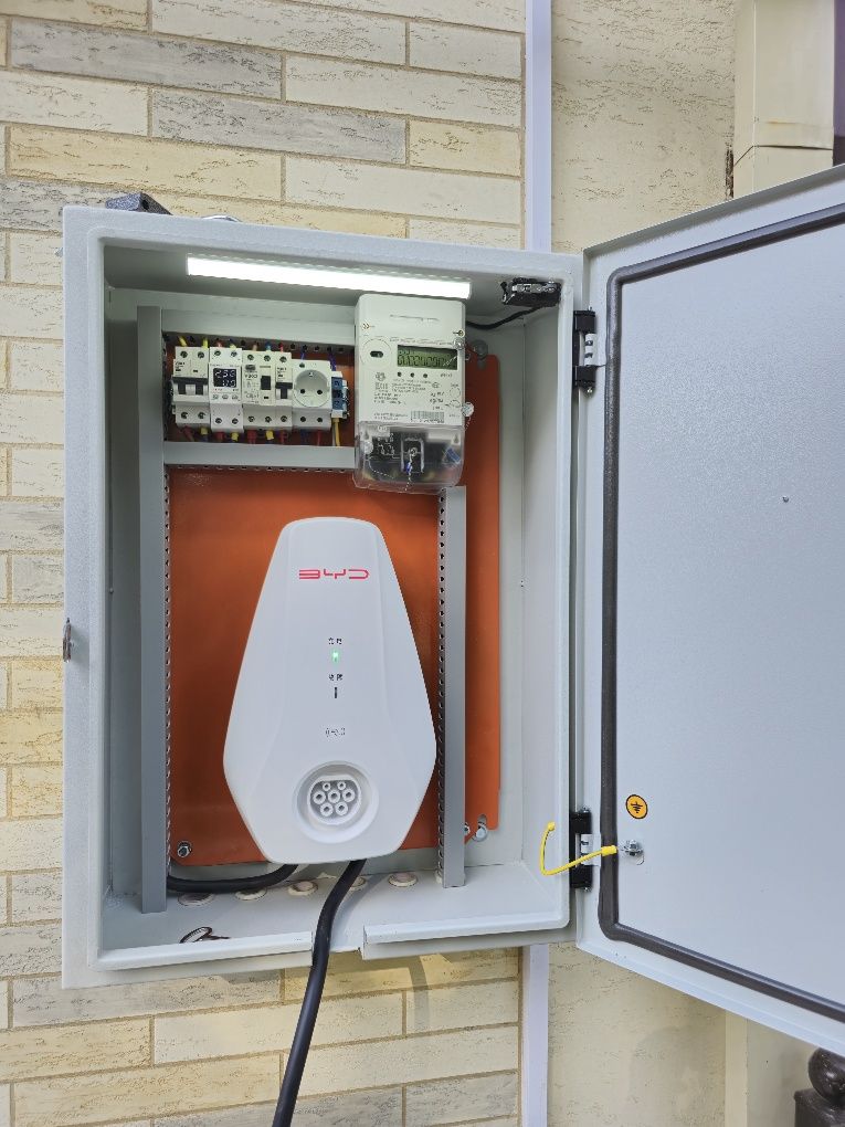 Установка зарядка для электромобиля. Elektromobil zaryadkasi o'rnatish