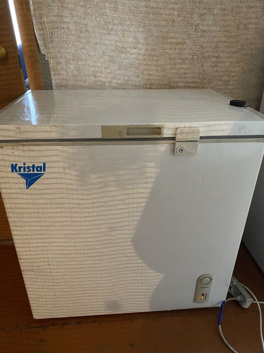 Продам морозильную камеру