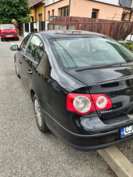 Vând Volkswagen Passat