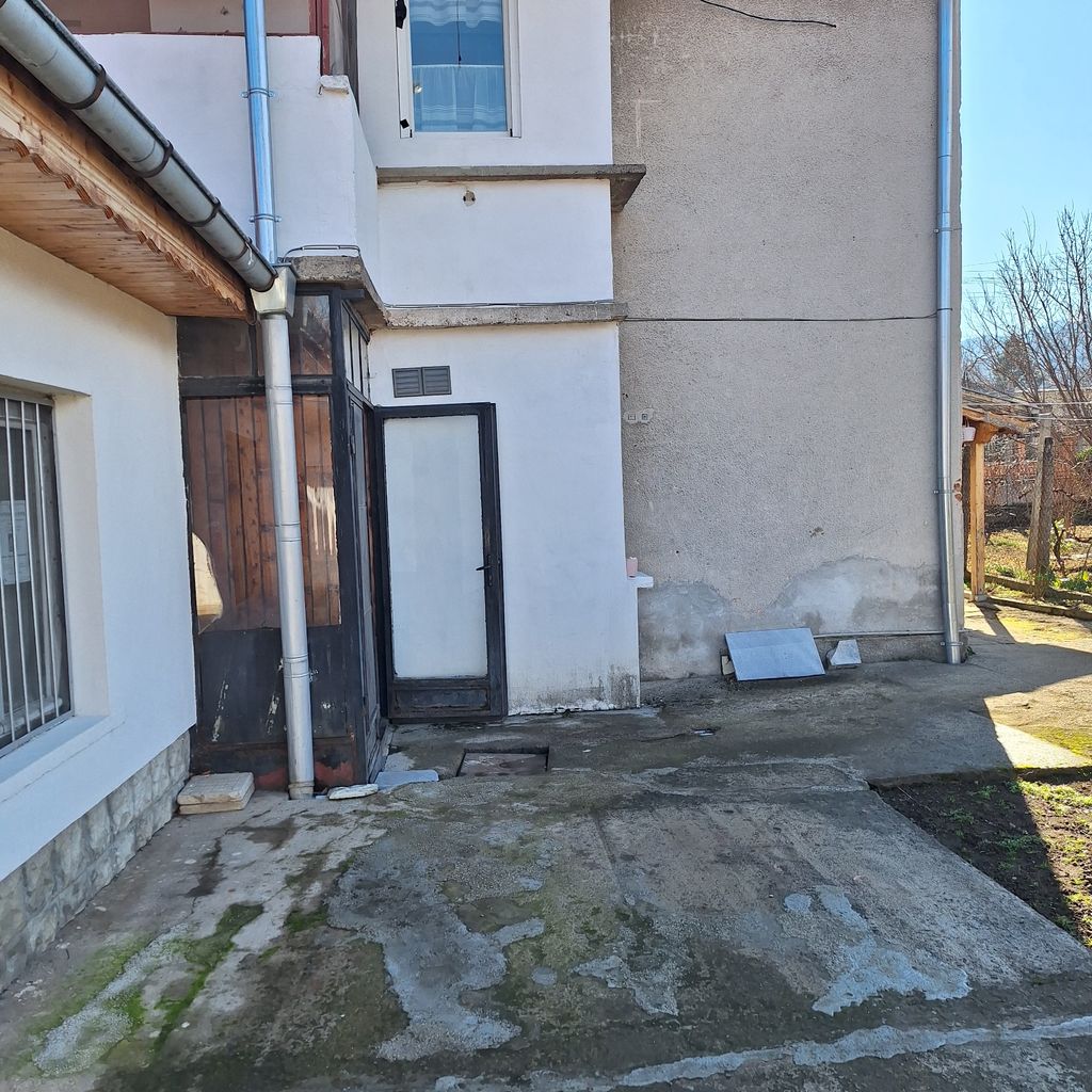 Продава се Къща в Берковица - 71 кв.м за 683 €/кв.м - Снимка #3