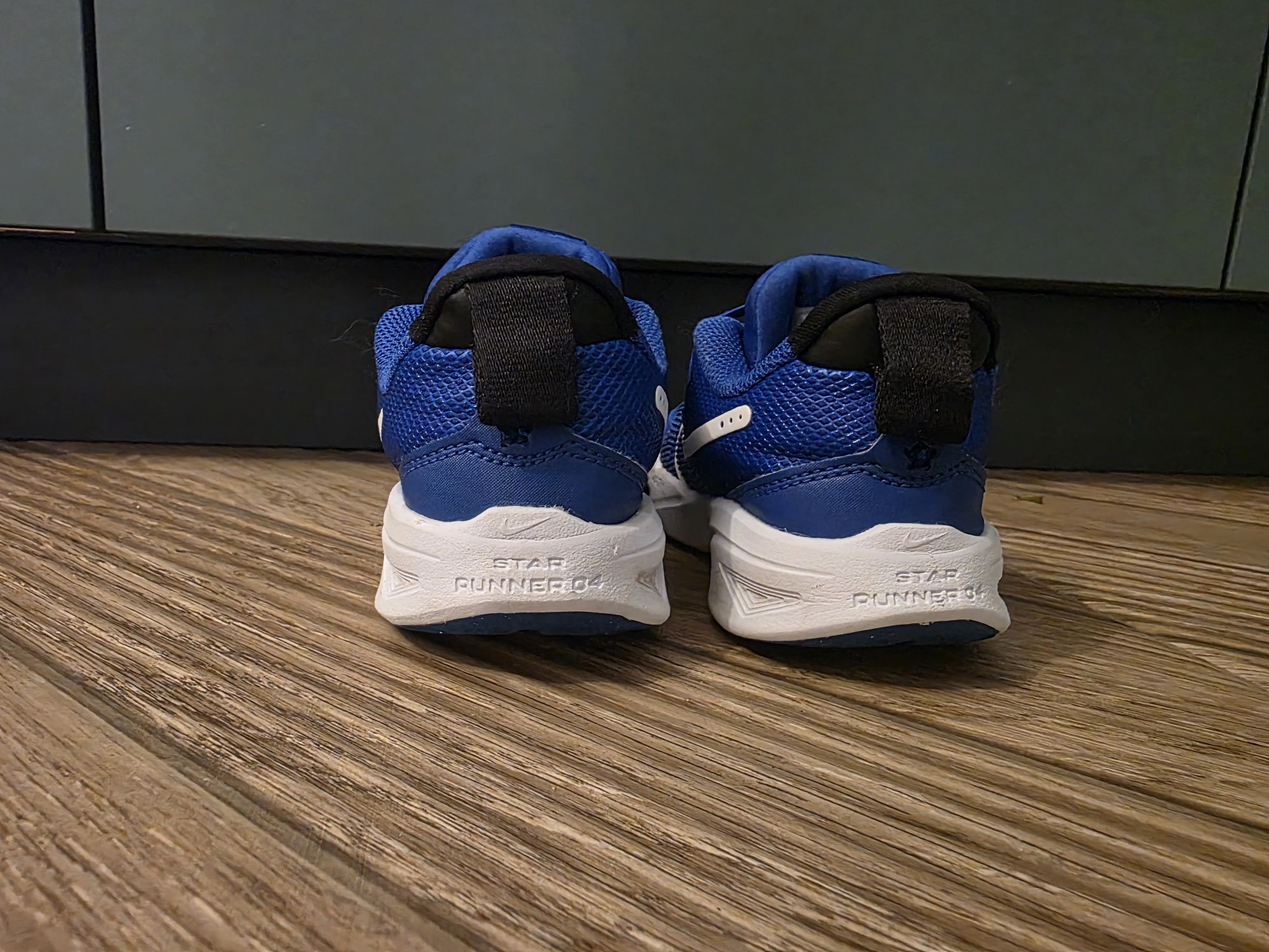 Детски маратонки NIKE
