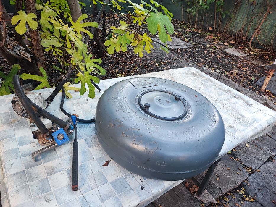 Газова бутилка в комплект с евро клапан  в срок на валидност