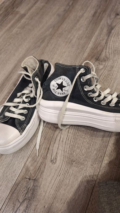 Converse кецове.