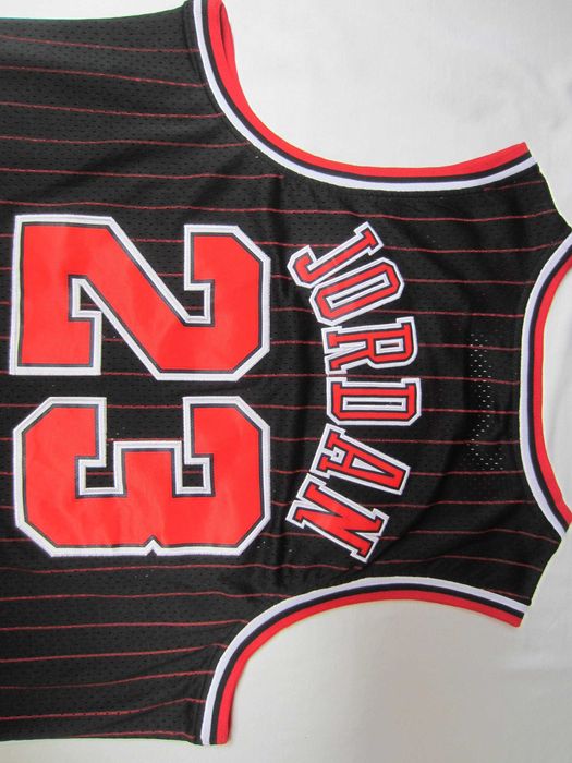 Maiou baschet JORDAN, Chicago Bulls, masura XXL, marca Nike,  ca nou