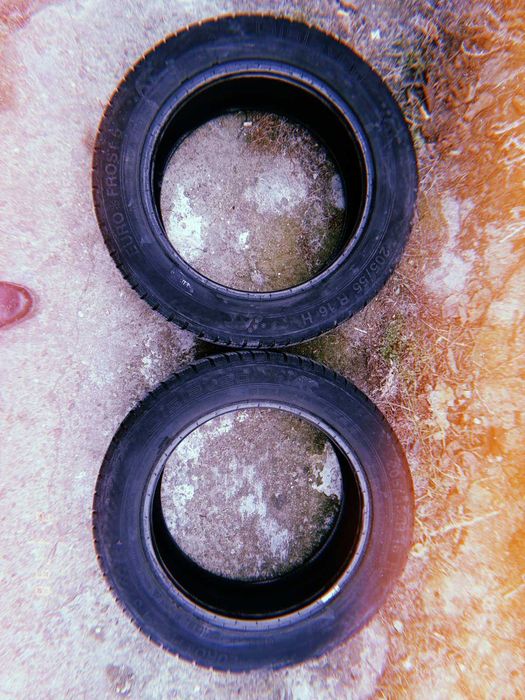 Продавам 2бр. зимни Gislaved 205/55/R16