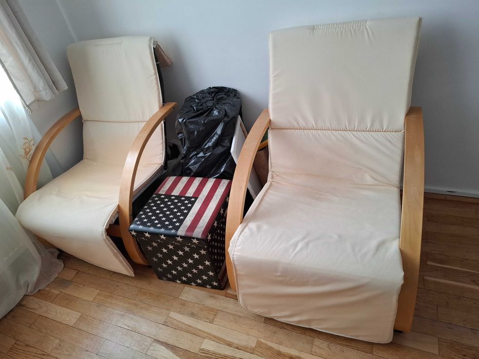 Fotolii de lemn, usoare