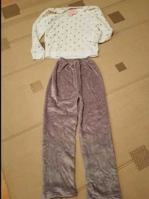 Pijama pentru copii, material FLEECE, calduroasa si confortabila!