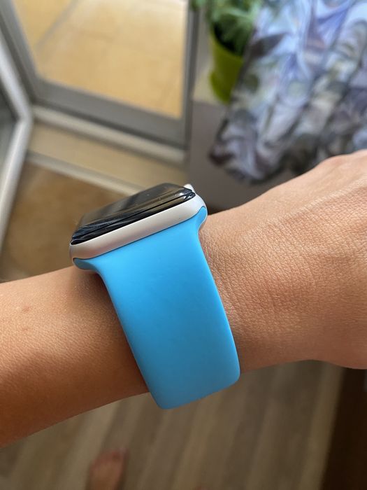 Case iphone 11 /  каишка за Iwatch