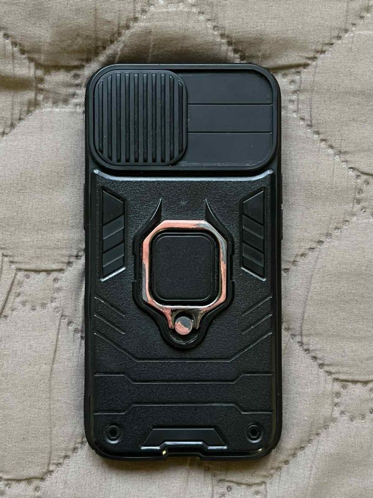 Продавам запазен Iphone 13 128 GB