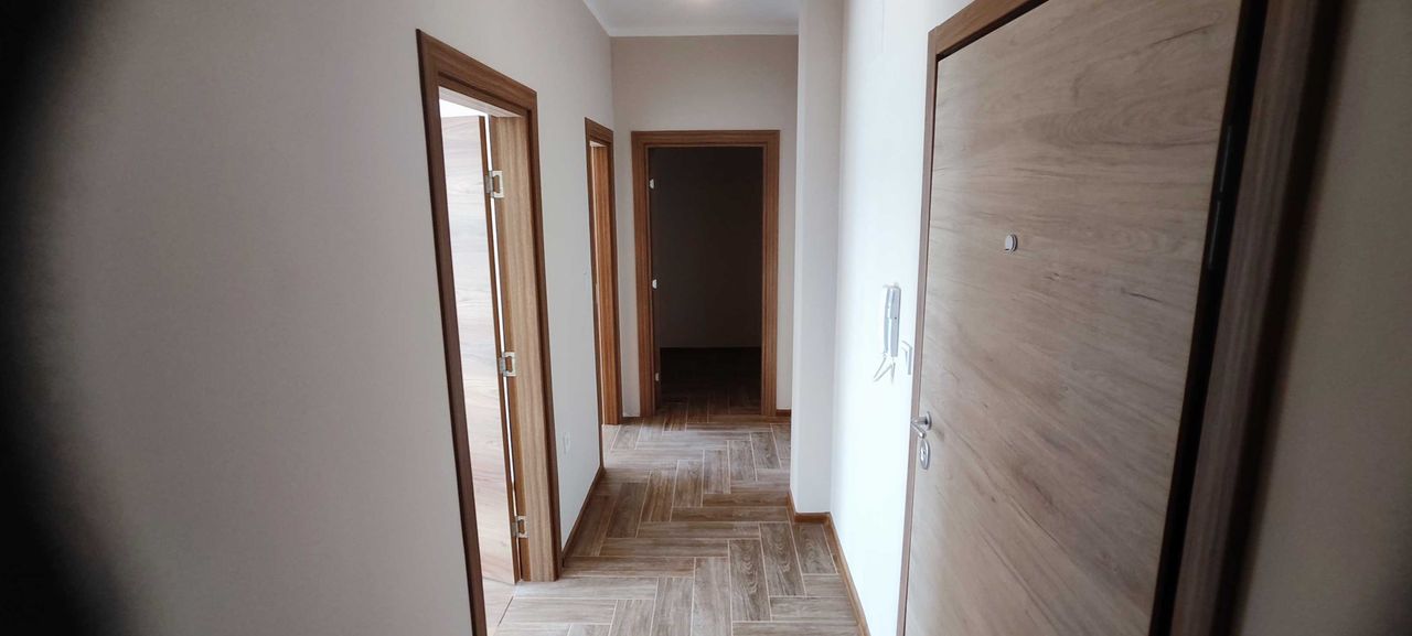 Продава се Двустаен апартамент в Пловдив, Христо Смирненски - 75 кв.м за 1667 €/кв.м - Снимка #4