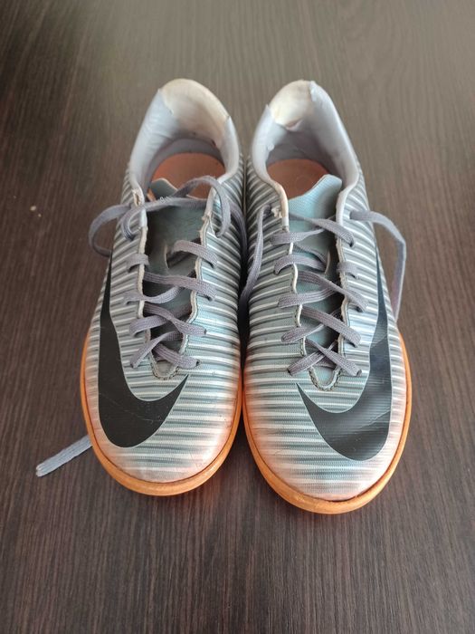 Ghete de fotbal pt copii - Nike CR7