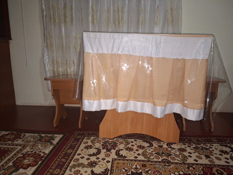 Stol  stul srochniy sotiladi