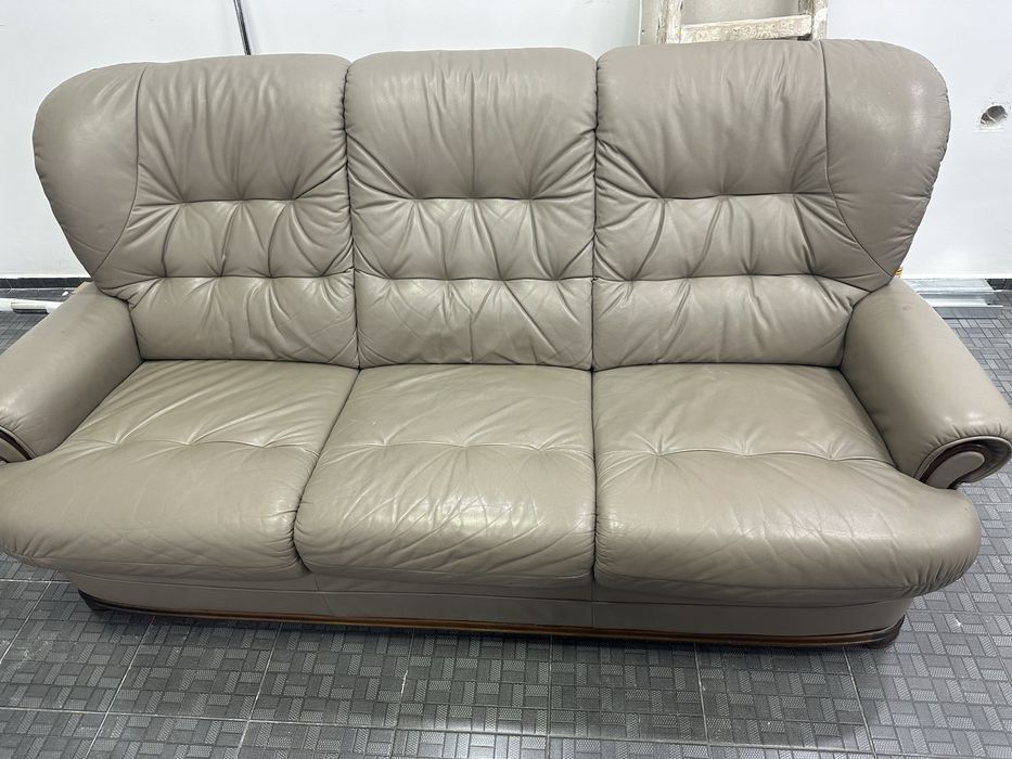 Диван естествена кожа Честърфийлд