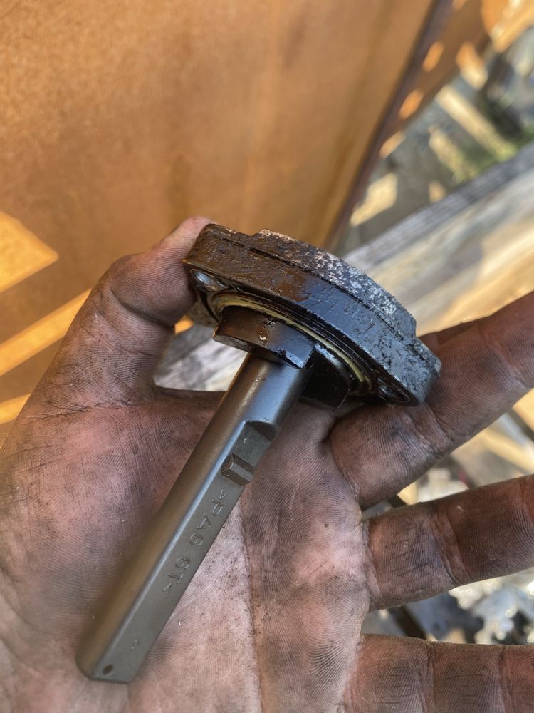 Дачик за масло Bmw бмв е60 530д м57 e61 530d m57 231кс 235кс
