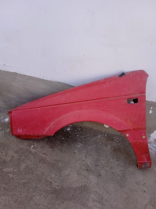 Продам крыло на пассат Б3 левое со стороны шофера