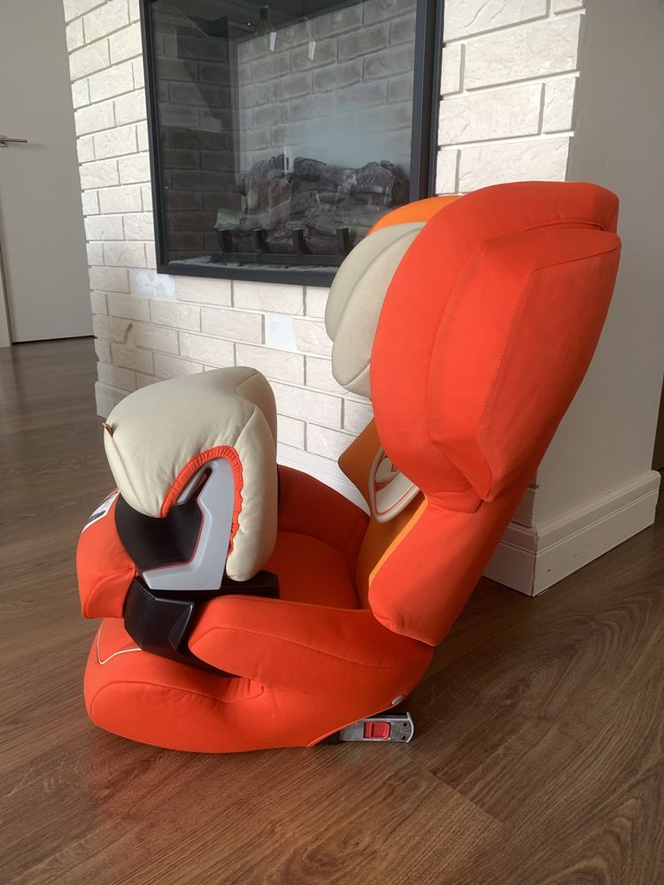 Автокресло Cybex Juno 2-Fix от 9 месяцев до 4 лет