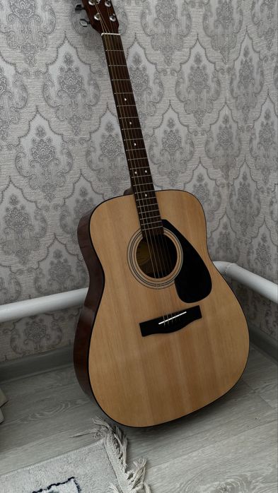 Акустическа гитара Yamaha f310