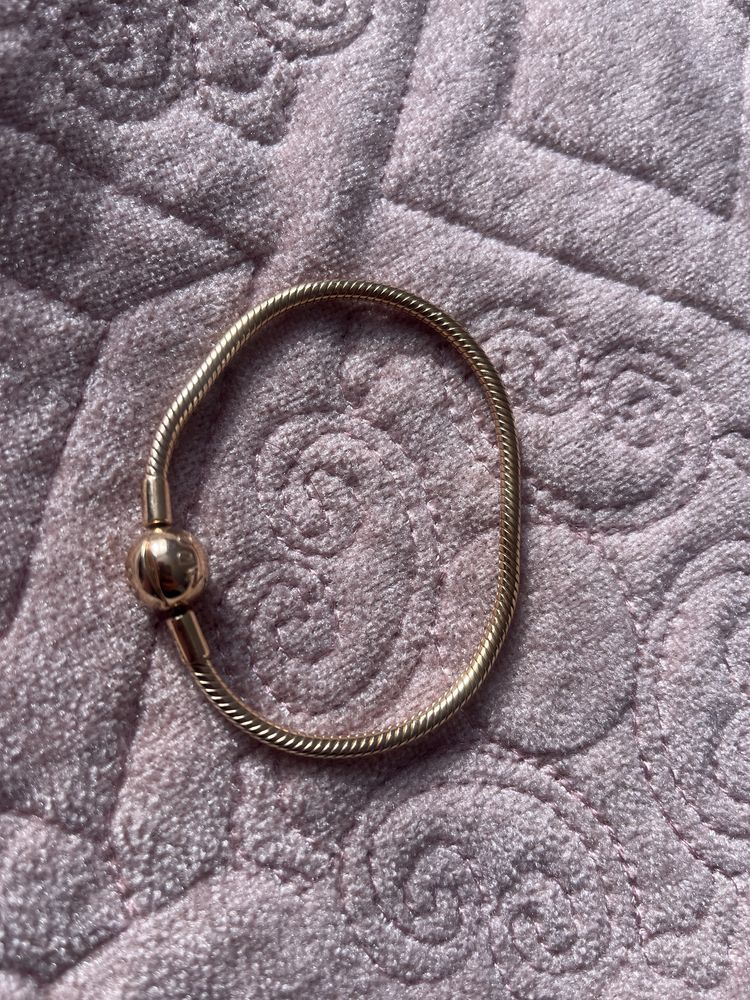 Продам PANDORA браслет срочно