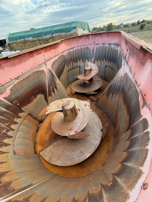 Remorca tehnologica kuhn