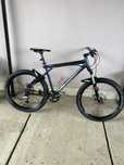 Vand biciclete se pot vedea in poze