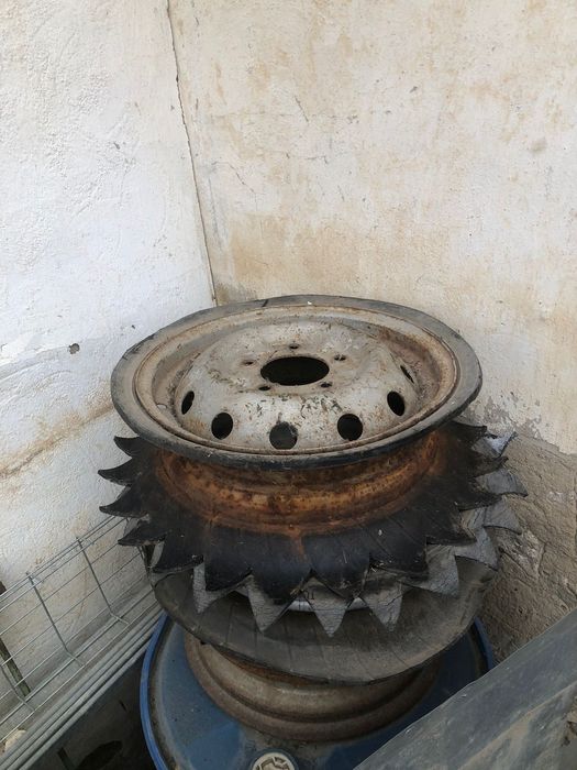 Продам диски на аатомобиль