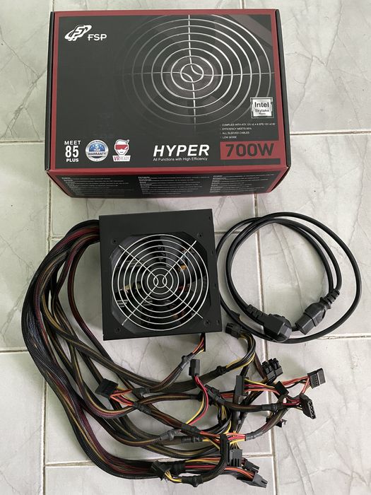 Захранване Hyper 700 w FSP