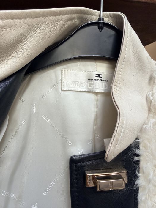 Луксозно палто-естествена кожа Elisabetta Franchi Gold размер 40 ,S-XS