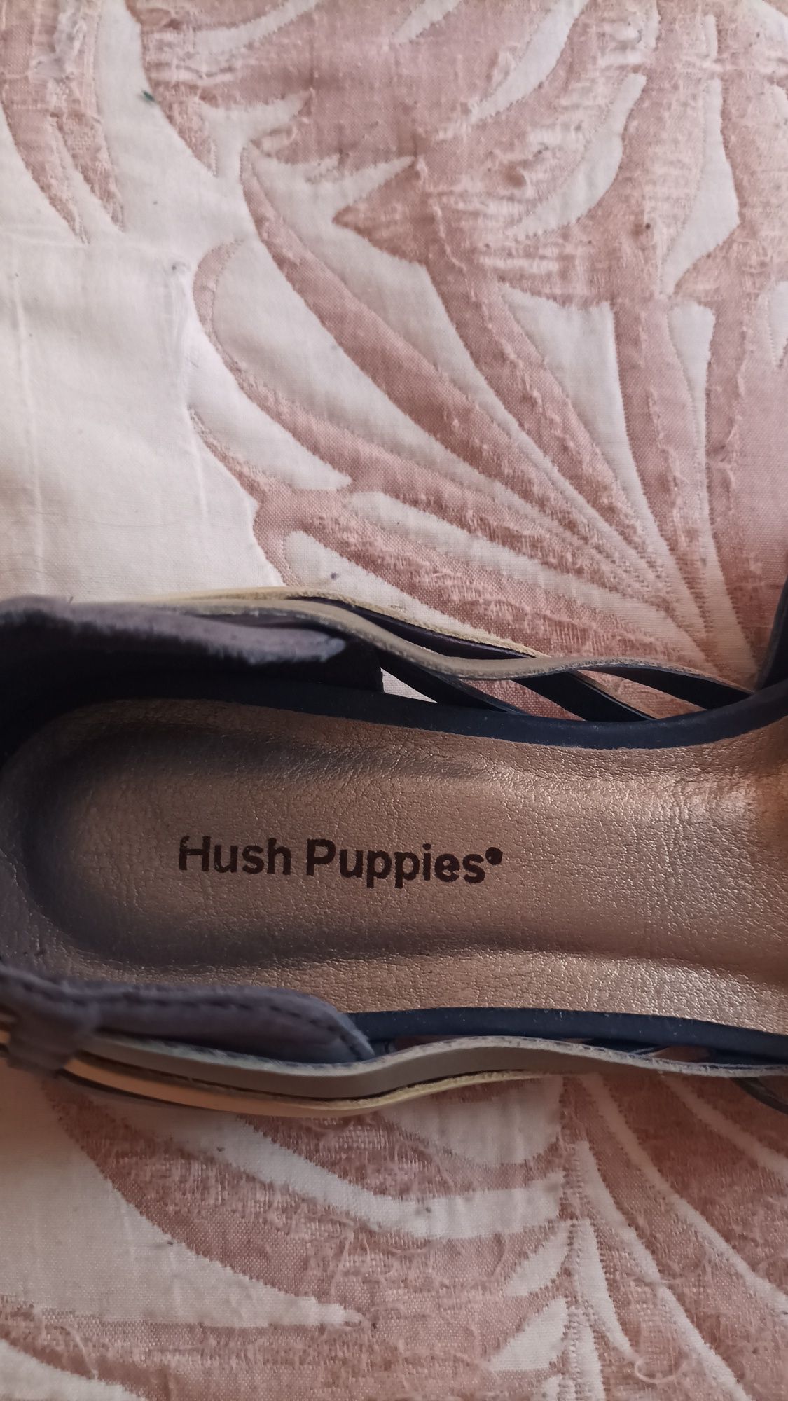 Нови сандали Hush Puppies,,37 номер