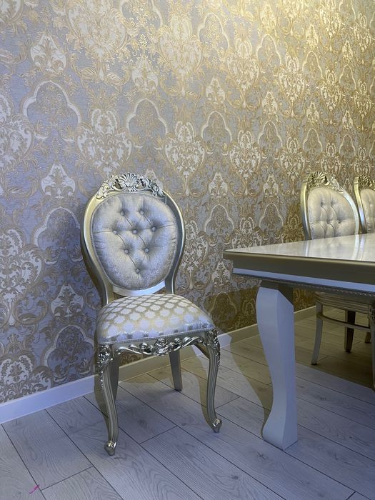 Мехмонхона учун стол ва стул