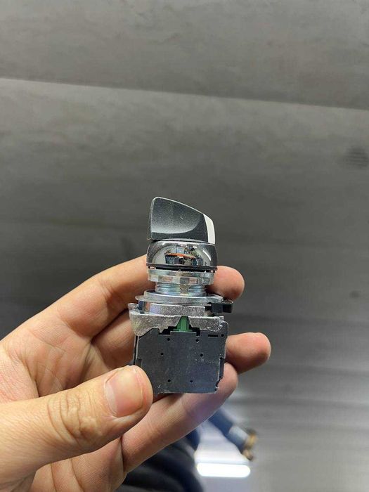 1-0-2 Переключатель миксера Ч.Ш.