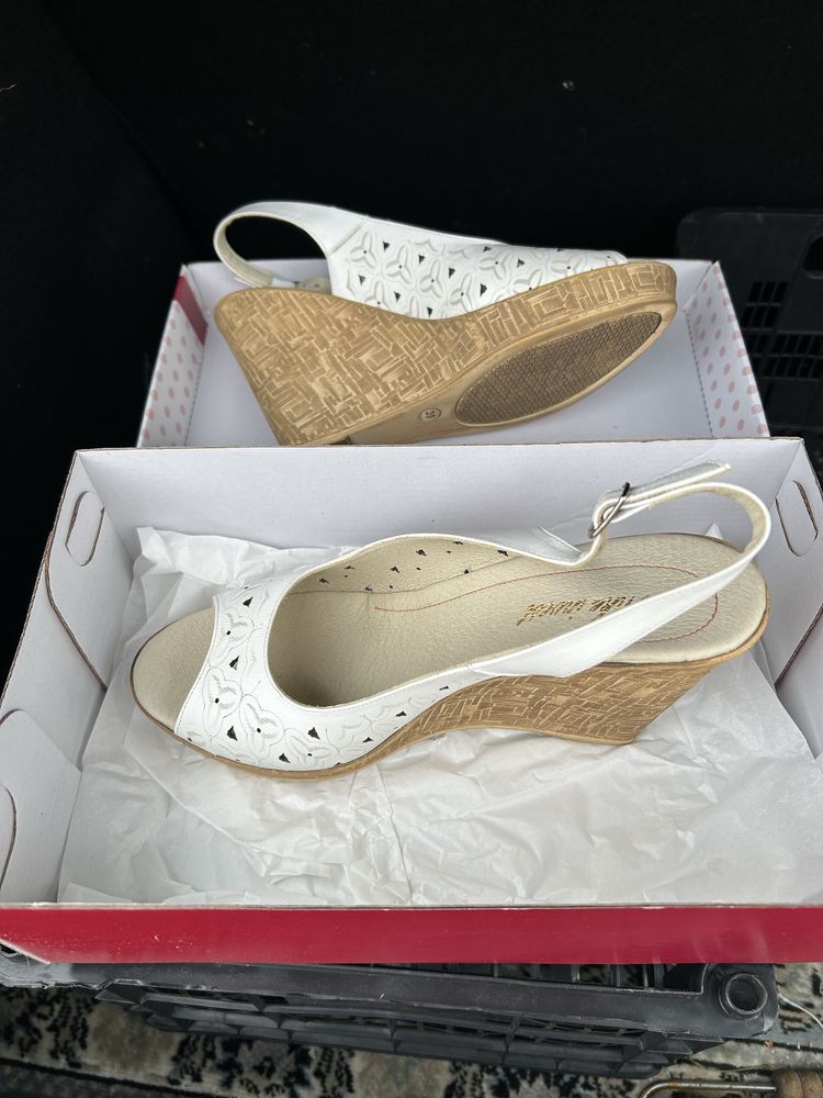 Botine/ pantofi piele noi