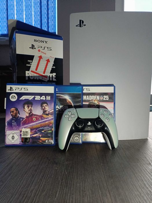 Плейстейшън 5 с контролер и 3игри