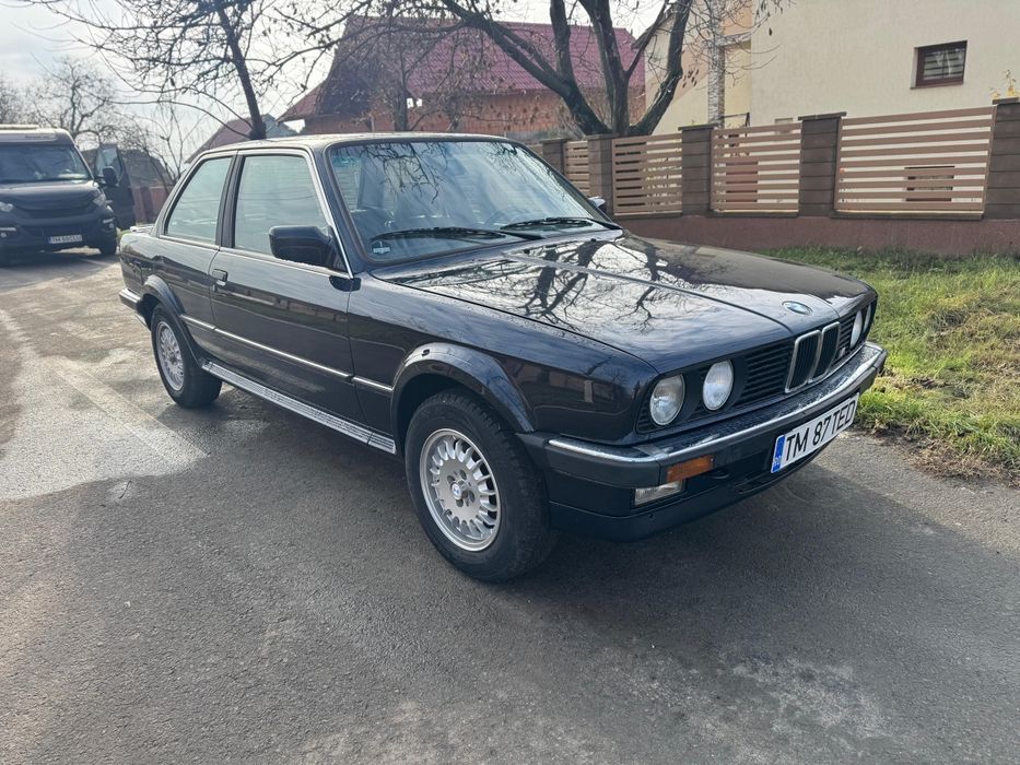 BMW E30 325ix ursulet