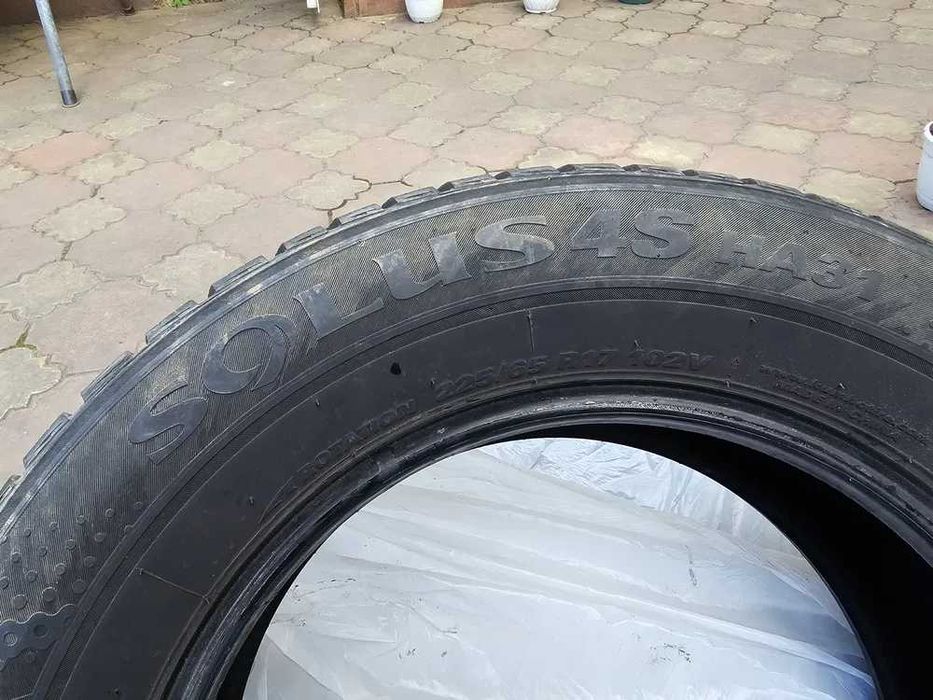 Cauciucuri 225/65/17  M+S IARNA KHUMO  pret 300 lei set 4 bucati