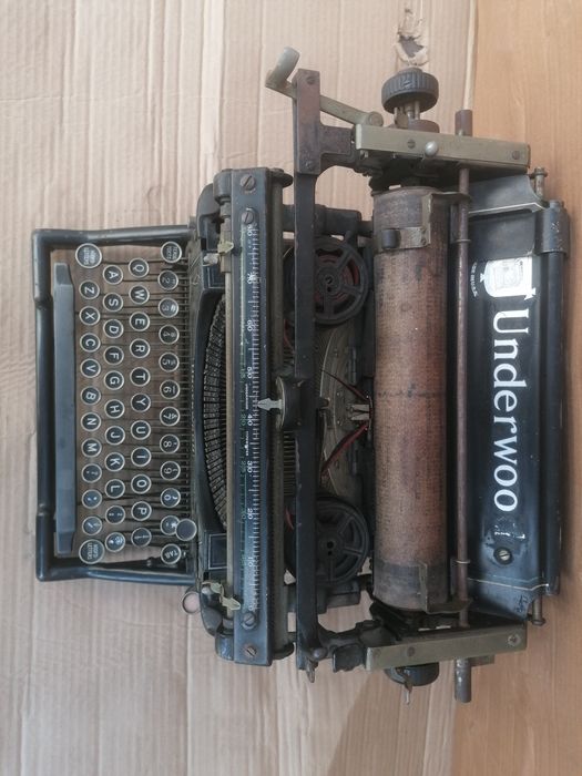 Mașină de scris Underwood