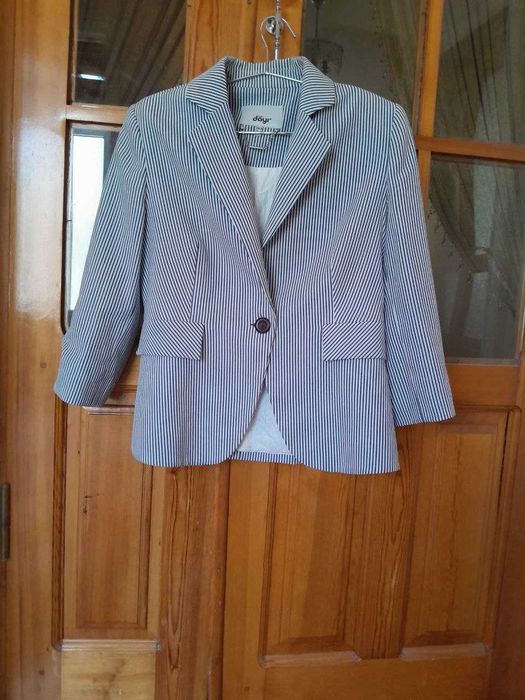 ПИДЖАК ТУРЕЦКИЙ Deya фирма 38 размер 180000