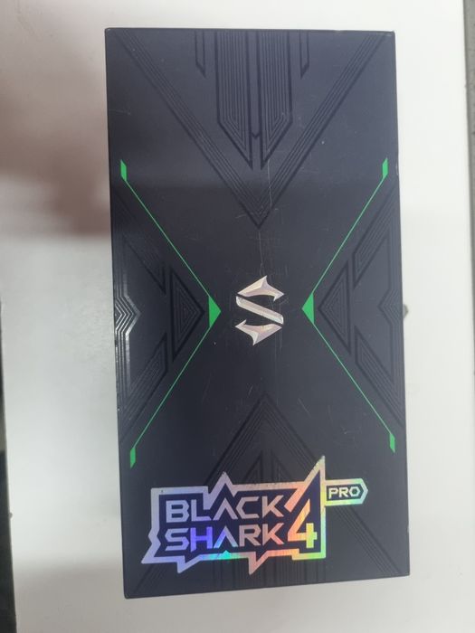 Продам телефон Игровой