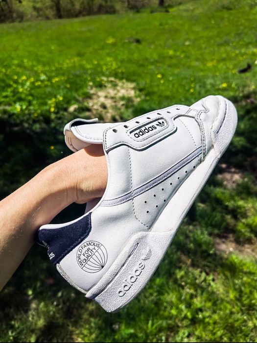 Vând Adidas continental 80